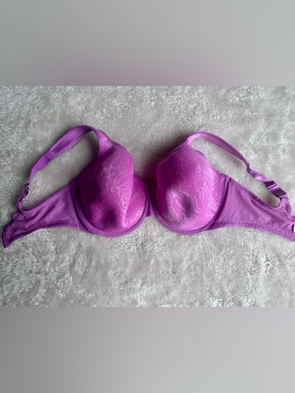 Wacoal Pink Cancer Awareness Bra 36DDD Model 853367